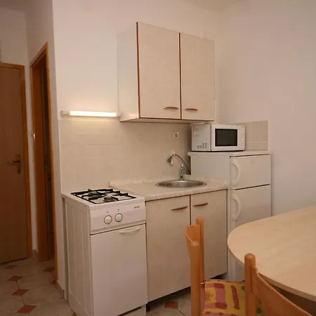 Studio 6518a * Mandre