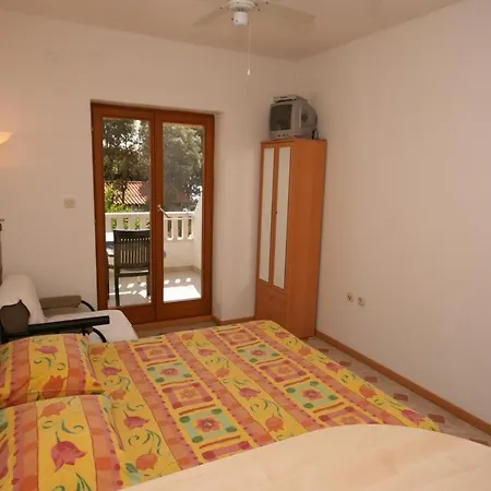 Studio 6518a * Mandre